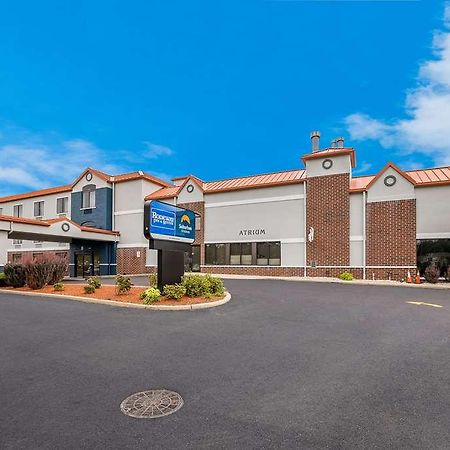 Suburban Studios Milwaukee Airport 외부 사진