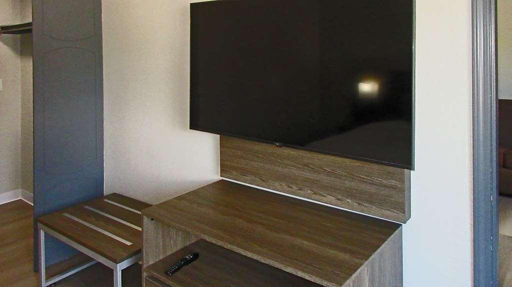 Suburban Studios Milwaukee Airport 객실 사진