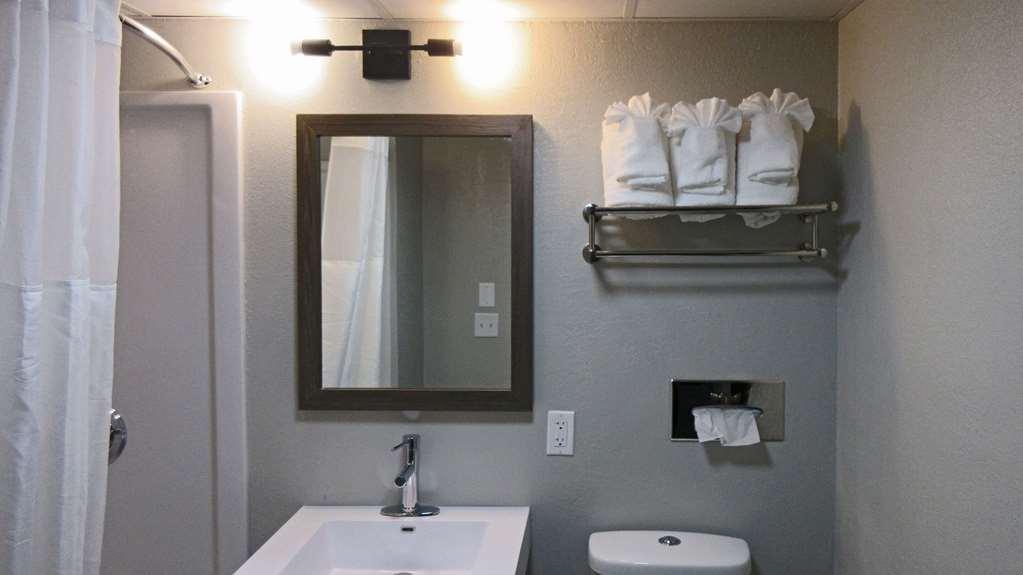 Suburban Studios Milwaukee Airport 객실 사진
