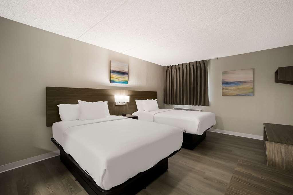 Suburban Studios Milwaukee Airport 객실 사진